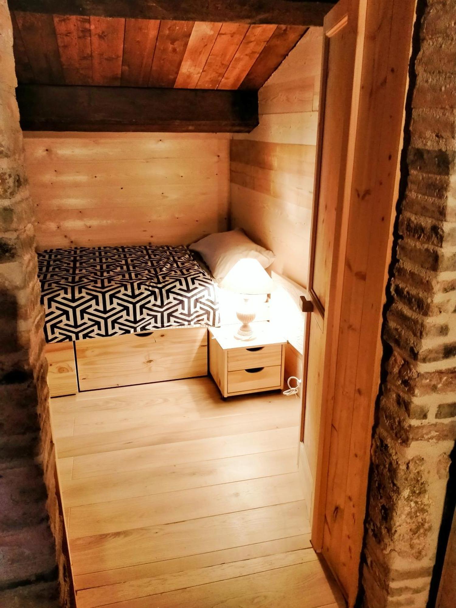 Maison En Pierre Fiastra Szoba fotó
